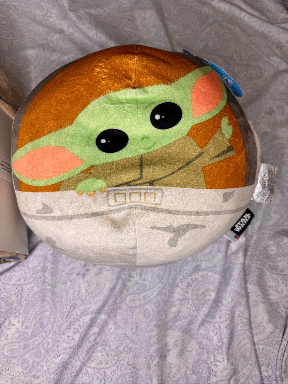 Star Wars Grogu thick plush blanket & Super soft & squishy Grogu cloud pillow - Picture 3 of 12